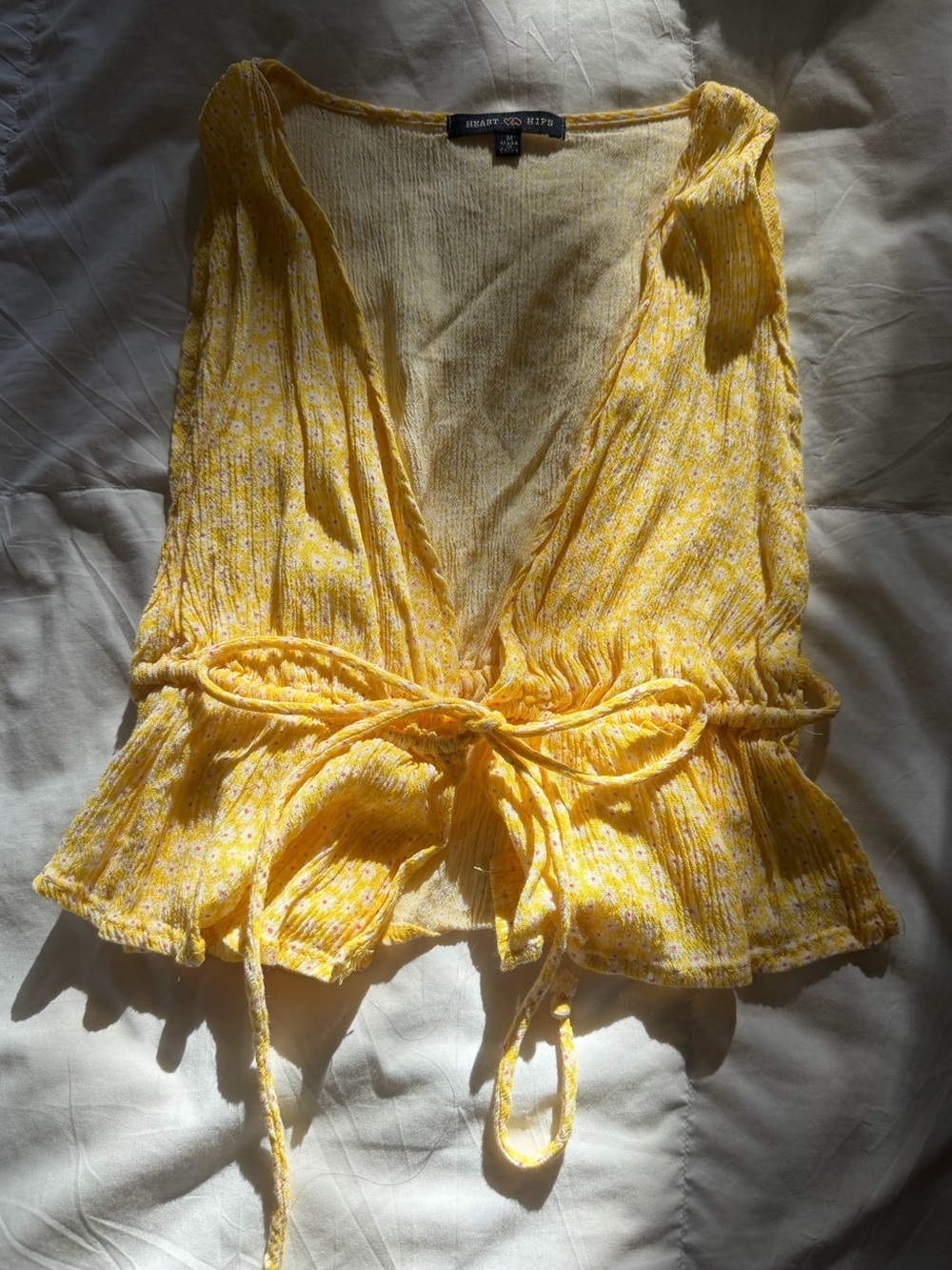 Heart ♥️ Hips Yellow Floral Tie-Front Flowy Babydoll Reversible Crop Top